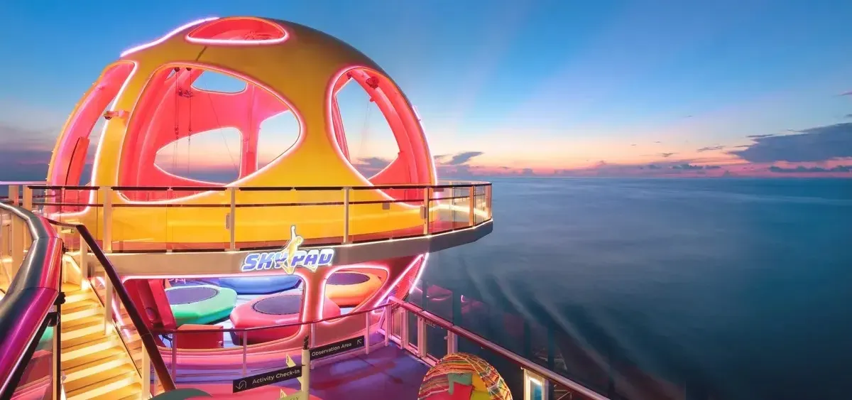 5- SKY PAD<br>EXPERIÊNCIA DE RV «ADVENTURE IN SPACE & UNDERSEAS»