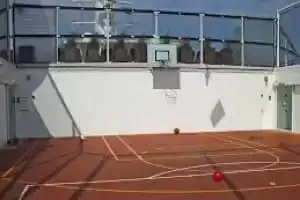 Campo de basquetebol