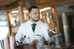 Bar 1893