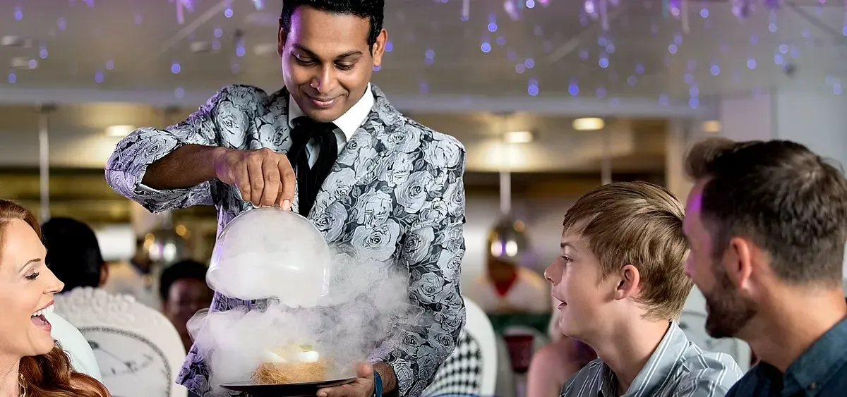 2- WONDERLAND<br>COZINHA IMAGINATIVA E ENCENAÇÃO