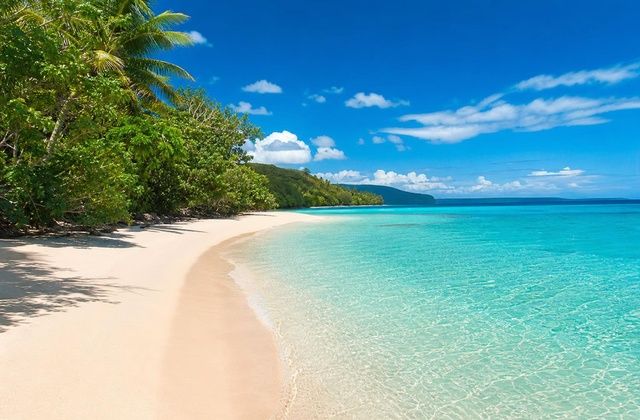 Na Champagne Beach