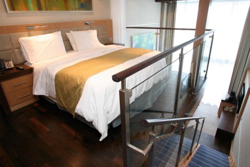 Suite Crown Loft com varanda