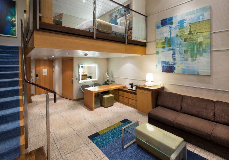 Suite Crown Loft com varanda