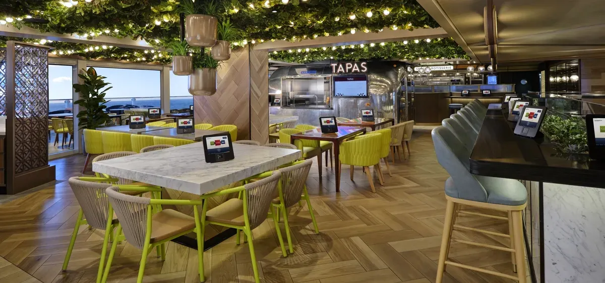 5- INDULGE FOOD HALL<br> 11 BANCAS, O MUNDO NO SEU PRATO