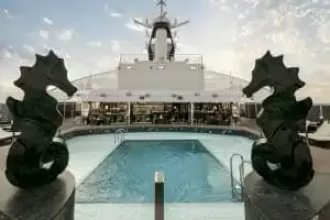 Piscina MSC Yacht Club