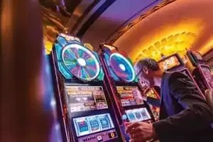 CASINO ROYALE®