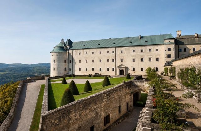 Castelo Červený Kameň