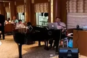Bar Crooners