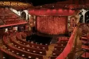 Espetáculos e animação no Toulouse-Lautrec