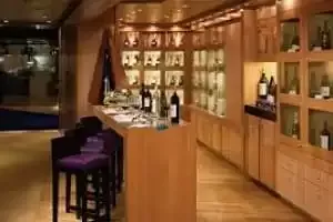 Bar de Degustação de Vinhos e Lojas Gourmet
