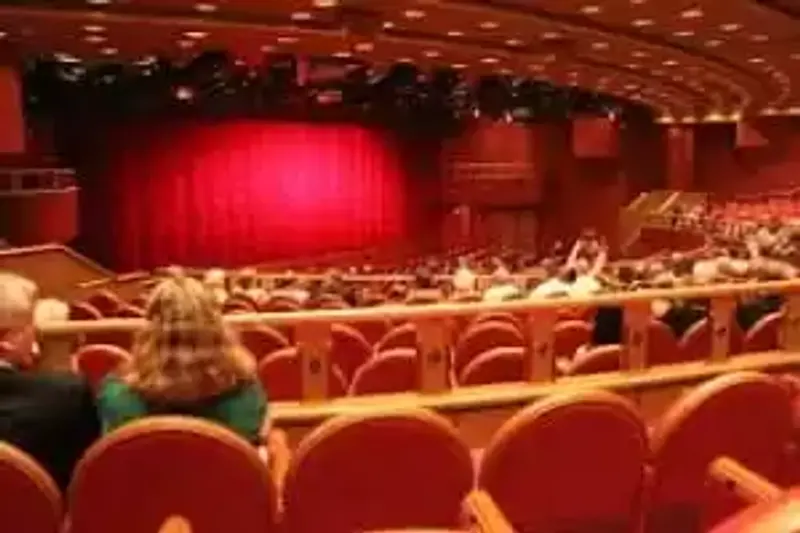 Espetáculos e animação no Teatro Princess