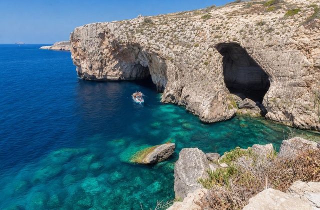 Na Blue Grotto