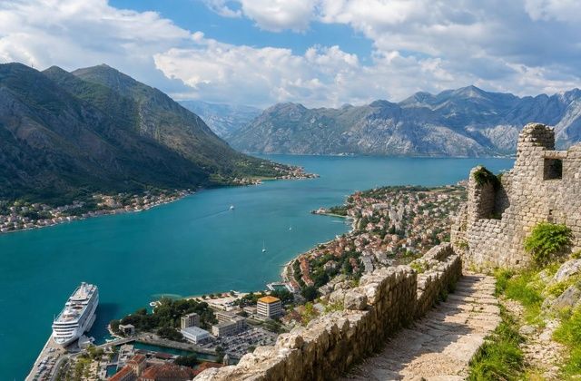 Em Kotor
