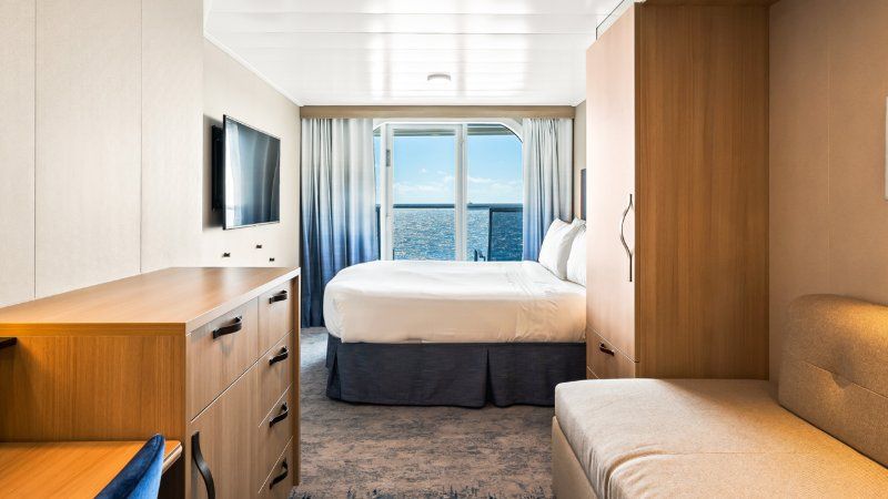 Cabine com vista para o mar e varanda grande