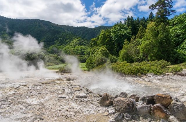 Furnas