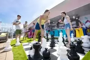 Espaços para adolescentes