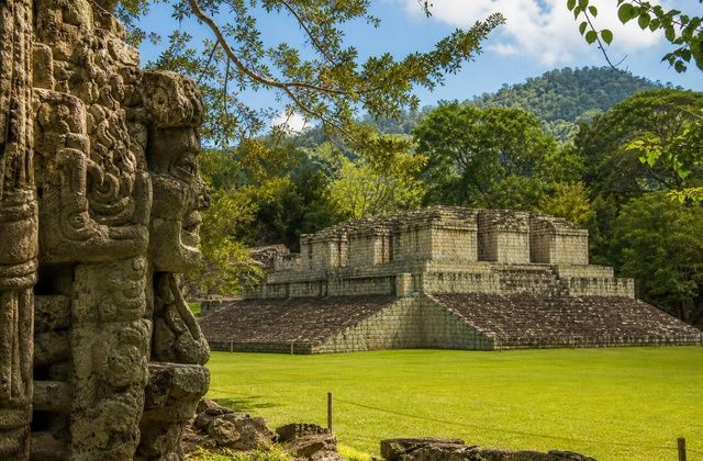 Em Copán