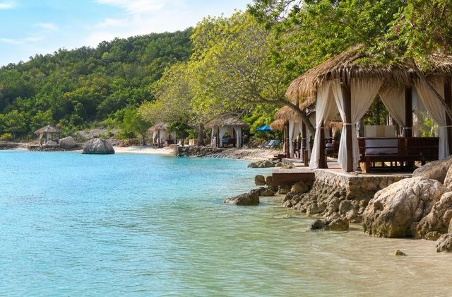 Na Nellie's Beach