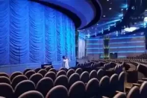 Espetáculos e animação no teatro Princess