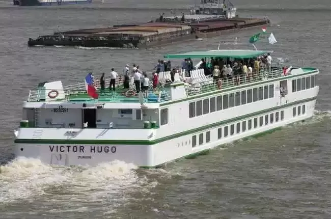 Victor Hugo