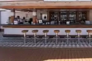 Bar Seaview