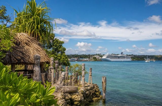 Em Port-Vila