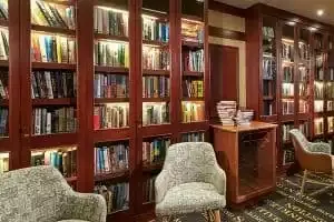 Biblioteca East Indies