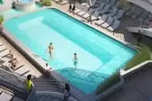 Piscina Wake View