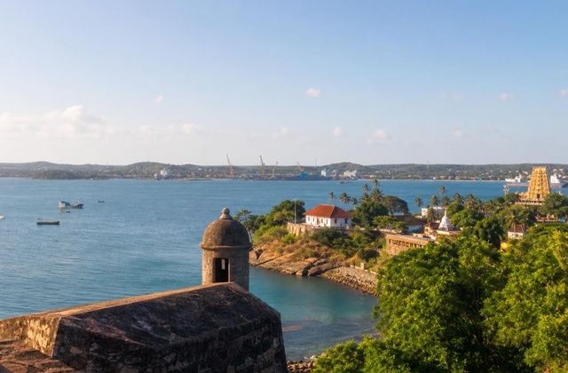 Em Trincomalee