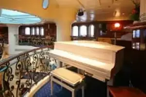 Piano Bar