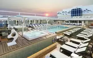 PISCINA DE MERGULHO INFINITY-EDGE