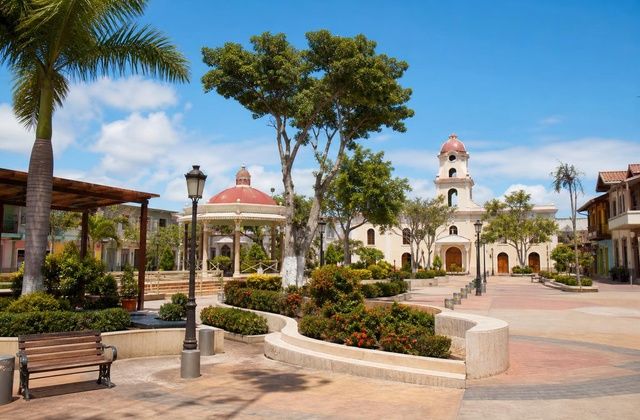 Praça central de Montecristi