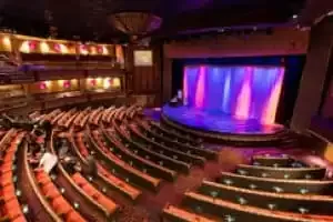 Espetáculos e animação no teatro Celebrity