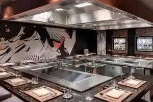 6 — O Restaurante Teppanyaki Por Roy Yamaguchi