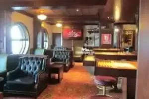 Crown & Fin Pub