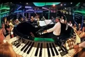 Grand Piano Bar