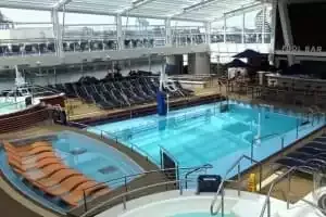 A piscina (interior)