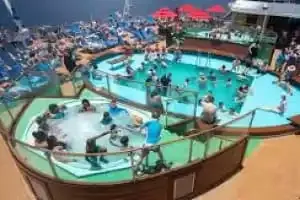 Piscina The Tides