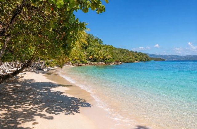 Praia Mahogany