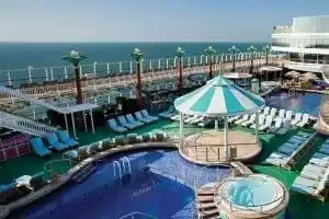 Piscina Taiti