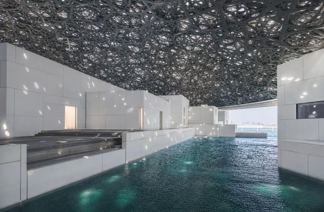 Em Abu Dhabi