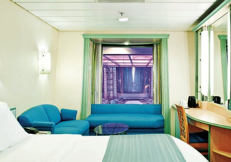 Cabine interna com vista para o Royal Promenade