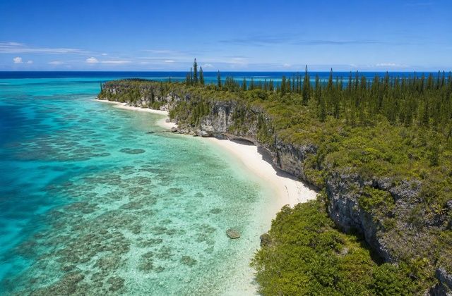 Em Lifou
