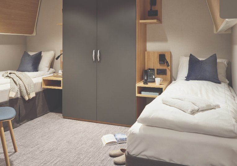 Cabine Interior Adaptada (Pessoas com Mobilidade Reduzida)