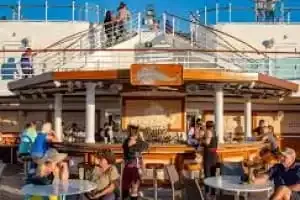 Bar Tradewinds