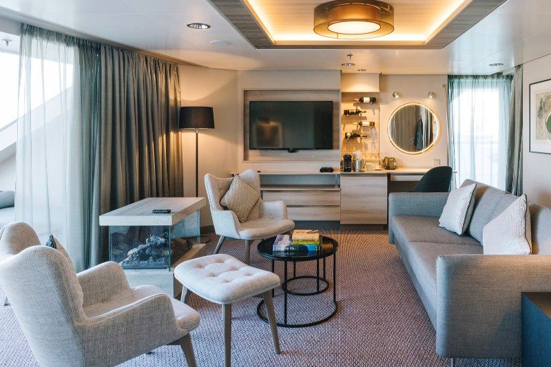 Suite XL
