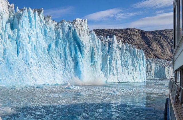 Aproxime-se do glaciar Eqi