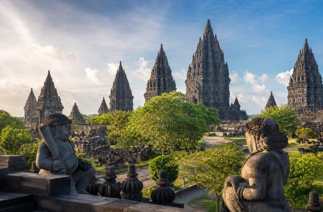 Em Prambanan