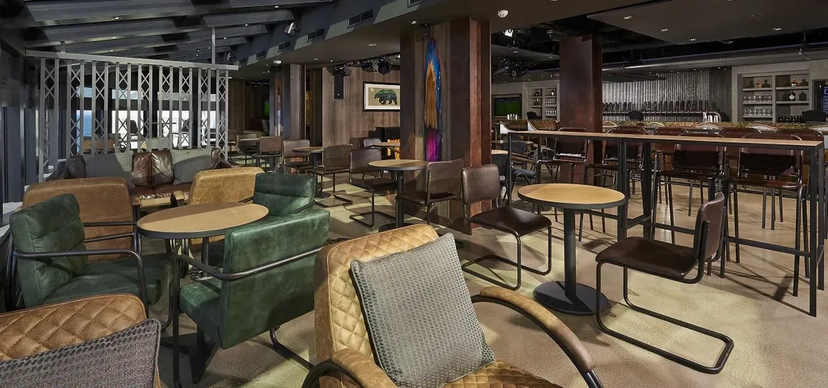 3- THE DISTRICT BREW HOUSE<br> O QG DOS APRECIADORES DE CERVEJA E DE MÚSICA AO VIVO