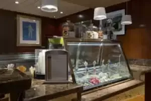 Café Al Bacio & Gelateria